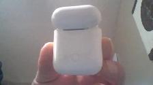 2nd Generation Apple airpods - Photo 2