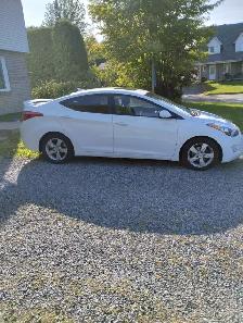 Hyundai Elantra GLS 2013 - Photo 2