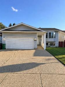 6 Bed 3 Bath — House