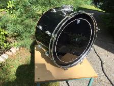 Stewart 3 Piece Drum Set
