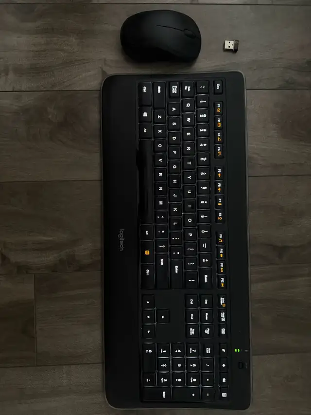 Logitech K800 Wireless Keyboard and M310 Mouse
