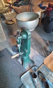 Antique cream separater - Photo 2