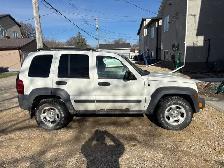 2007 Jeep Liberty Sport - Photo 2