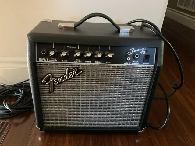 Guitar Amp - FENDER !