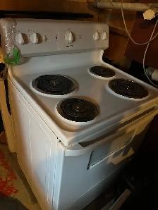 cuisinière Moffat 30 po à vendre