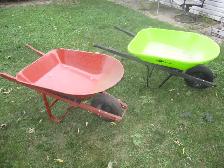 LIKE NEW WHEELBARROWS ONE STEEL & ONE PLASTIC - Photo 3