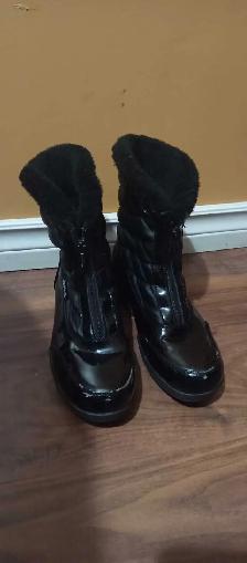 women shoes sizes 7-10.5 - Photo 6