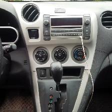 2009 Pontiac Vibe FWD - reliable, great on gas, & low kilometres - Photo 5