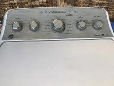 3 1/2yr old matching Washer & Dryer - Photo 2