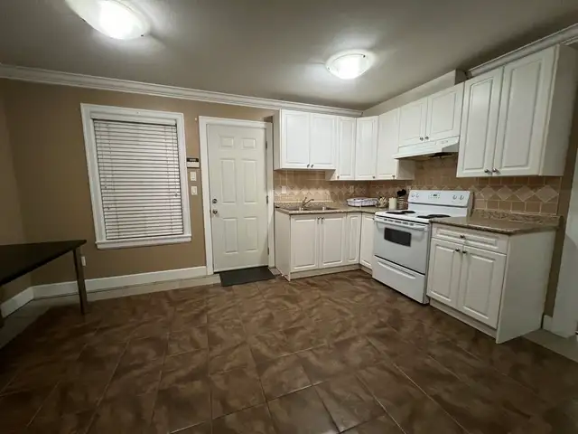 2 BEDROOM, 1 BATHROOM  NEW HOUSE!