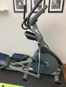 Literally Brand New E616 Nautilus Elliptical $450.00 - Photo 5