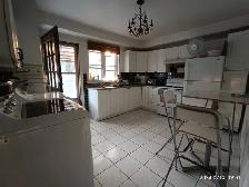 Big room for rent, Close metro Monk, All included. Female only. - Photo 6