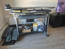 Reconfigurable desk - Photo 2