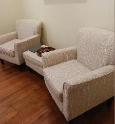 Chair & Matching Ottoman - Photo 2