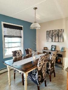 Spacious Corner Unit Condo in West Hill! - Photo 4