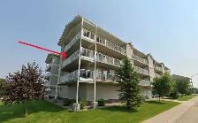 Spacious Corner Unit Condo in West Hill! - Photo 7