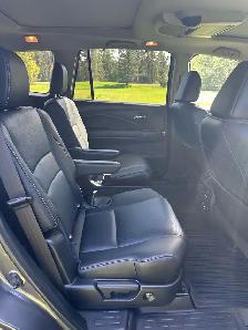 2021 HONDA PILOT TOURING - 7 PASSENGER - Photo 8