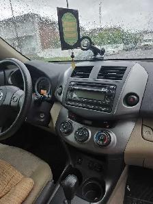 2012 Toyota RAV4 - Photo 3