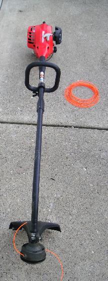 HOMELITE 2 CYCLE GAS GRASS / WEED TRIMMER - Photo 2