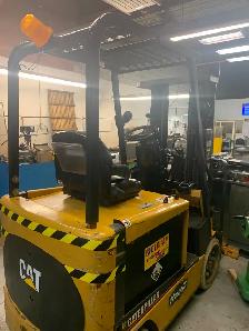 CAT Forklift - Photo 2