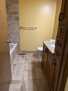 Available October 1st. 3 bedroom big main ranch land - Photo 2