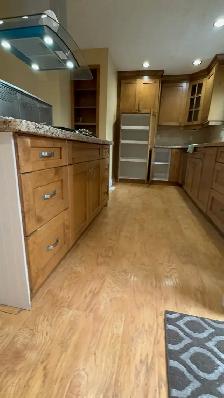 Available October 1st. 3 bedroom big main ranch land - Photo 9