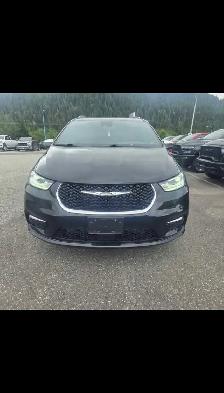 2024 Chrysler Pacifica Pinnacle - Photo 3