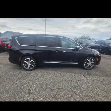 2024 Chrysler Pacifica Pinnacle - Photo 4