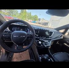 2024 Chrysler Pacifica Hybrid Premium S - Photo 6