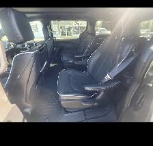 2024 Chrysler Pacifica Hybrid Premium S - Photo 8