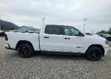 2026 Ram 1500 Black Express - Photo 4