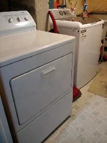 Room For A girl Near Sheridan College Brampton - Photo 9