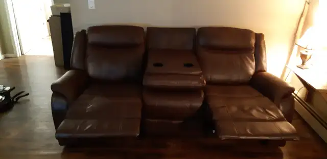 brown leather recliner sofa