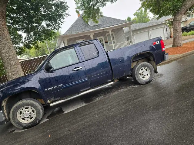 2008 GMC 2500 HD 4x4 Truck for sale