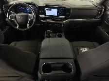 2024 Chevrolet Silverado 1500 RST - 5.3L V8/PWR BUCKETS/WIDESCRE - Photo 10