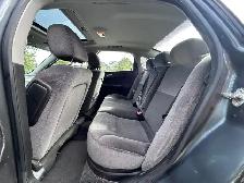 2010 Chevrolet Impala 4dr Sdn LT - Photo 10