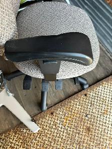 Global Granada Deluxe TS1170-3 - High Back Multi-Tilter Chair! - Photo 4