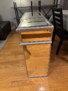 Mirrored  cabinets - Photo 4