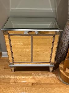 Mirrored  cabinets - Photo 6
