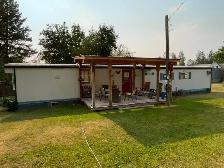 1975 Mobile Home For Sale - Photo 2