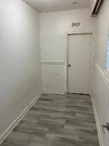 Centretown Basement Bachelor/Studio for Rent (192 Somerset St W) - Photo 4