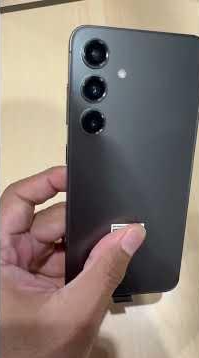 UNLOCKED SAMSUNG   Galaxy S24 Black (128GB) $549)  12 Months war