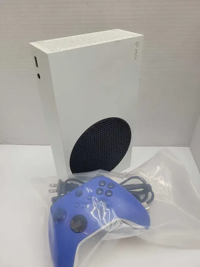 Xbox Series S System w/controller