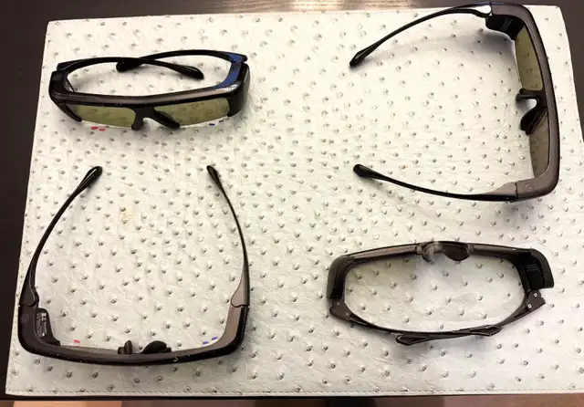 Set of 4 Samsung SSG-3100GB Active Shutter 3D Glasses