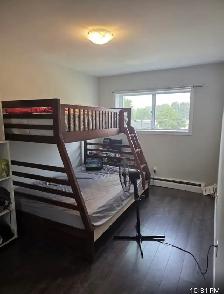 2 bedroom newly renovated apartment 16 windsor st - Photo 4