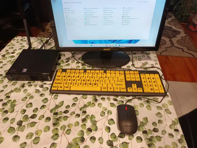 Mini computer Lenovo ThinkCenter i5 vPro 4 génération