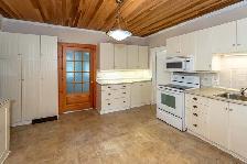 Well Priced 3 Bedroom Detached Home - Georgina - Photo 5