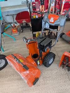 Husqvarna Snow Blower ST224 24' - Photo 4