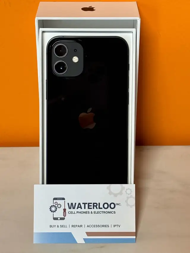 iPhone 12 64gb (Store Warranty)