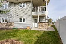 NEW LISTING! LOW CONDO FEES! - Photo 2